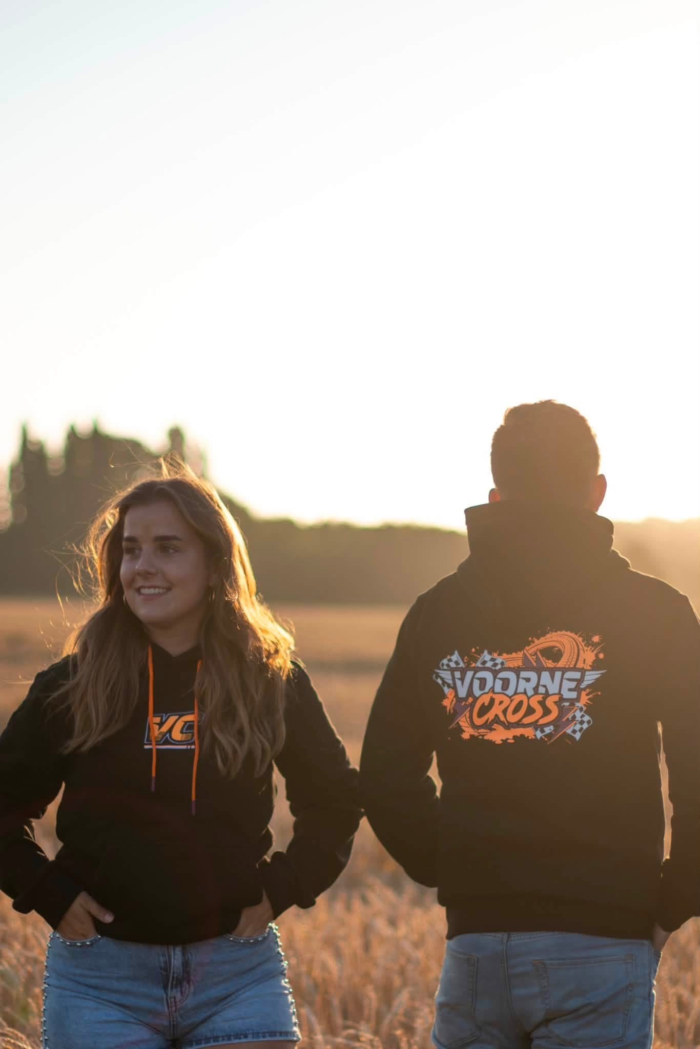 Voorne Cross shirts in de natuur